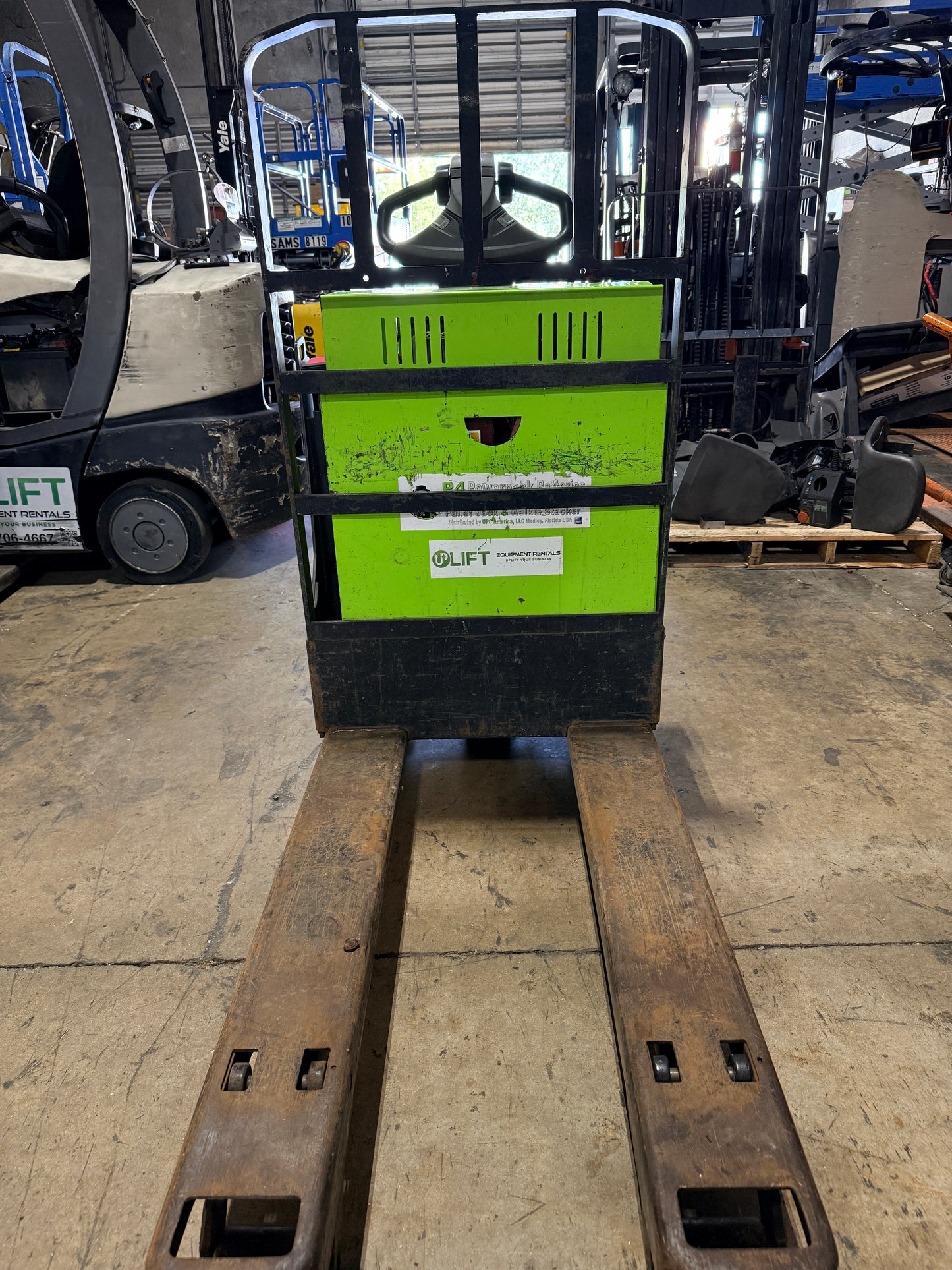 Electric Pallet Jack 4,500 Lb Capacity Standard 27" x 48" Forks